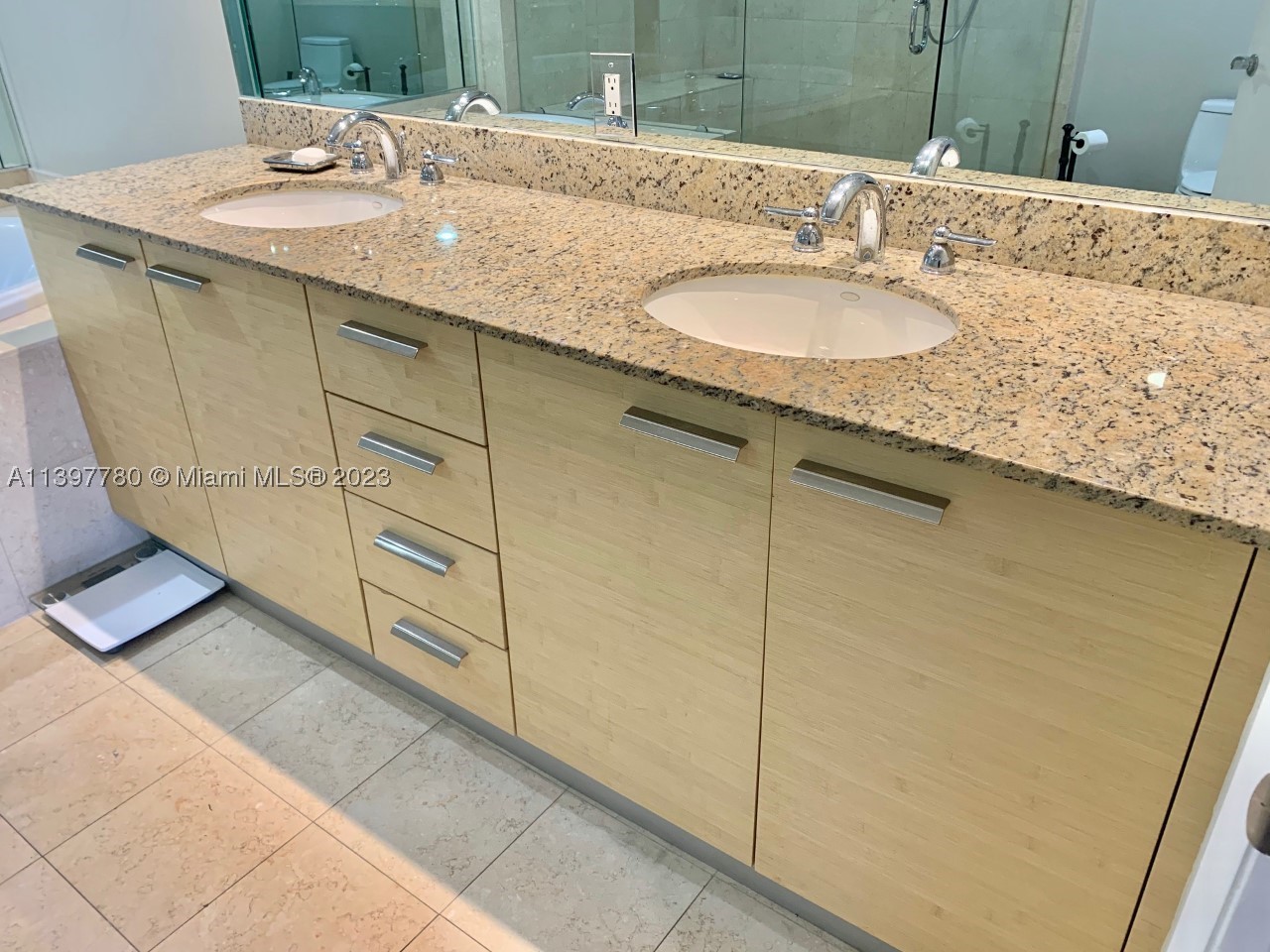 1830 S Ocean Dr 1610 Property Photo 19