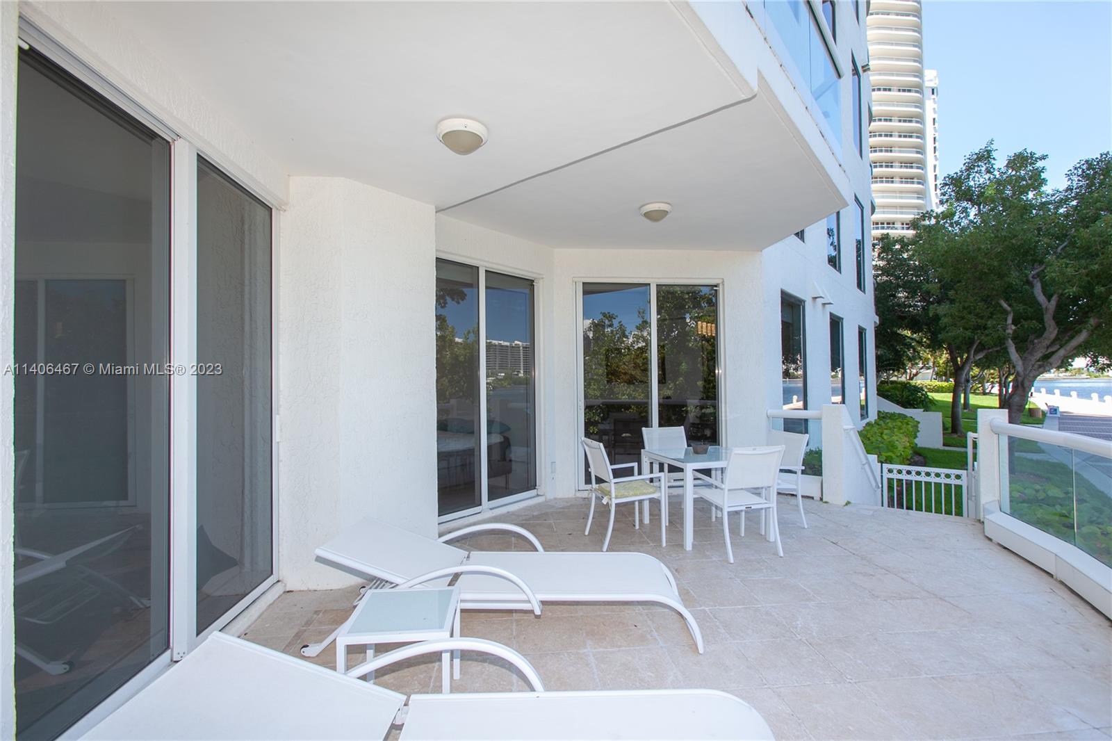 6000 Island Blvd 104 Property Photo 11