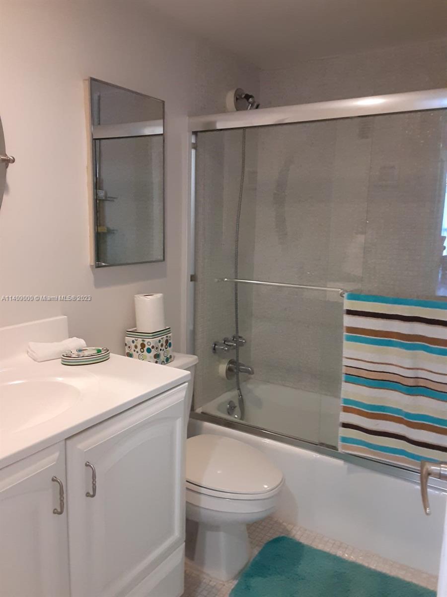 3801 S Ocean Dr 5o Property Photo 3