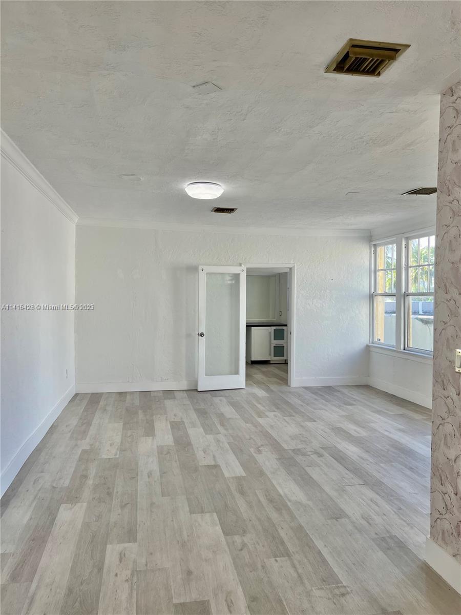 421 Washington Ave 203 Property Photo 10