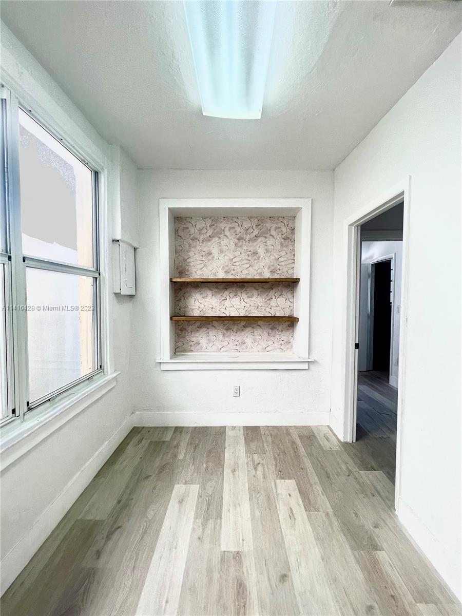 421 Washington Ave 203 Property Photo 16