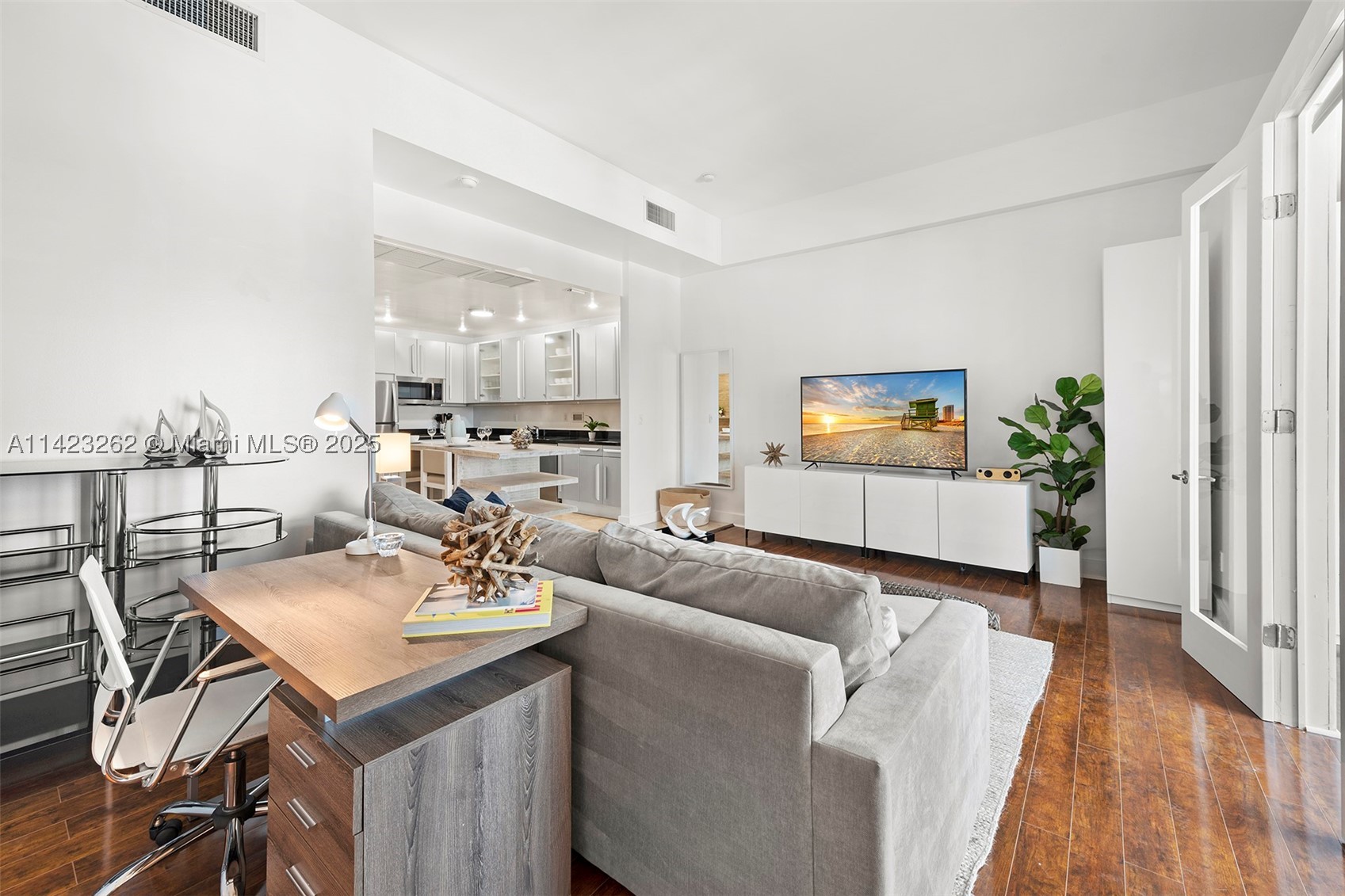 A11423262 Property Photo 16