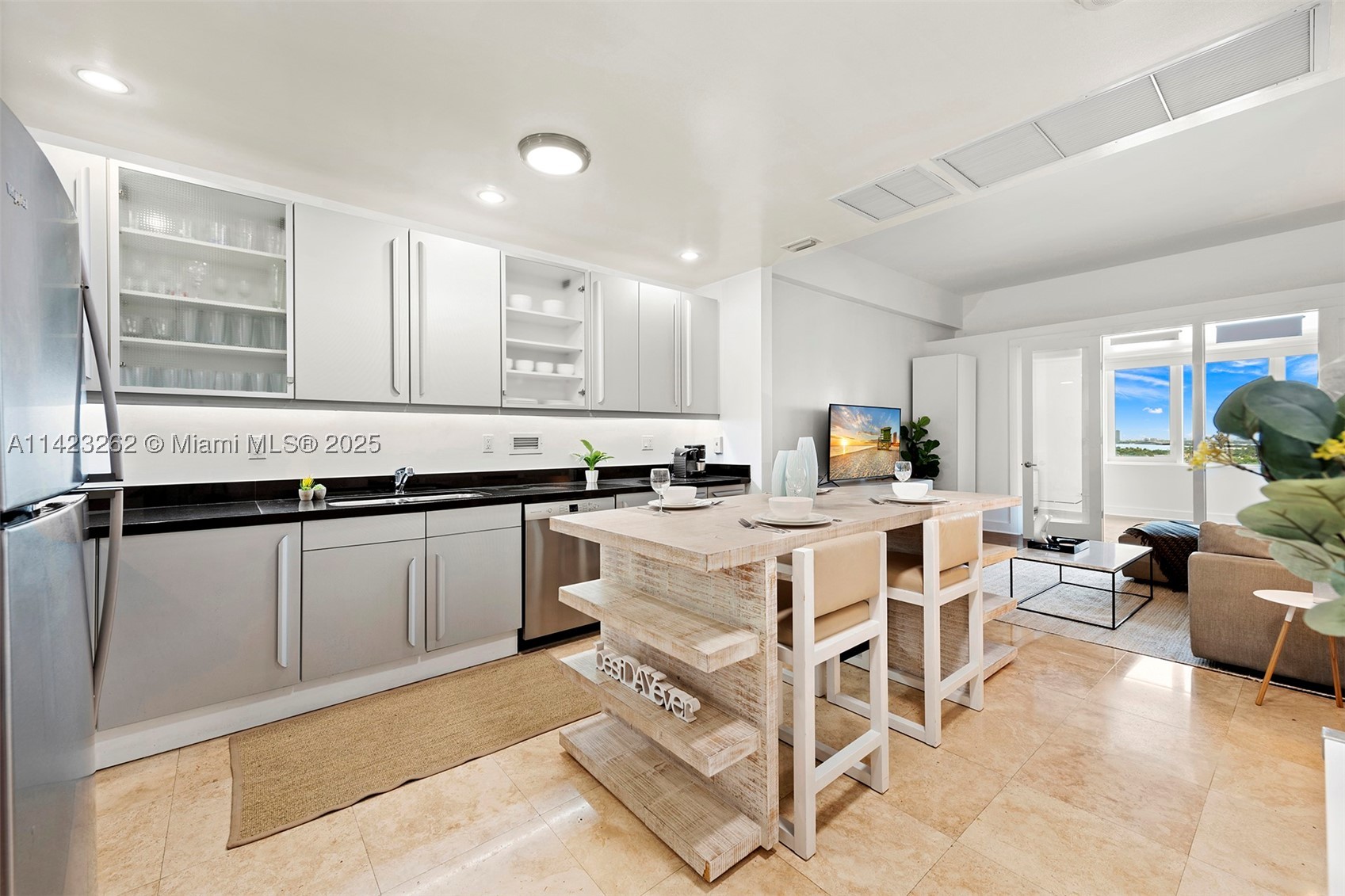A11423262 Property Photo 23