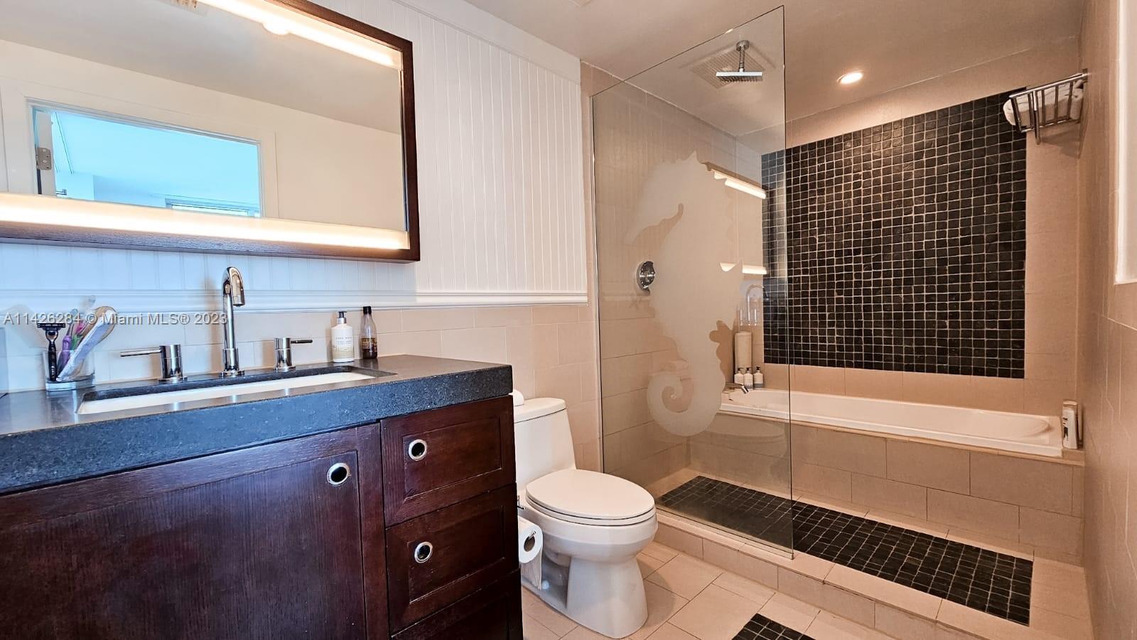 17315 E Collins Ave 1102 Property Photo 20