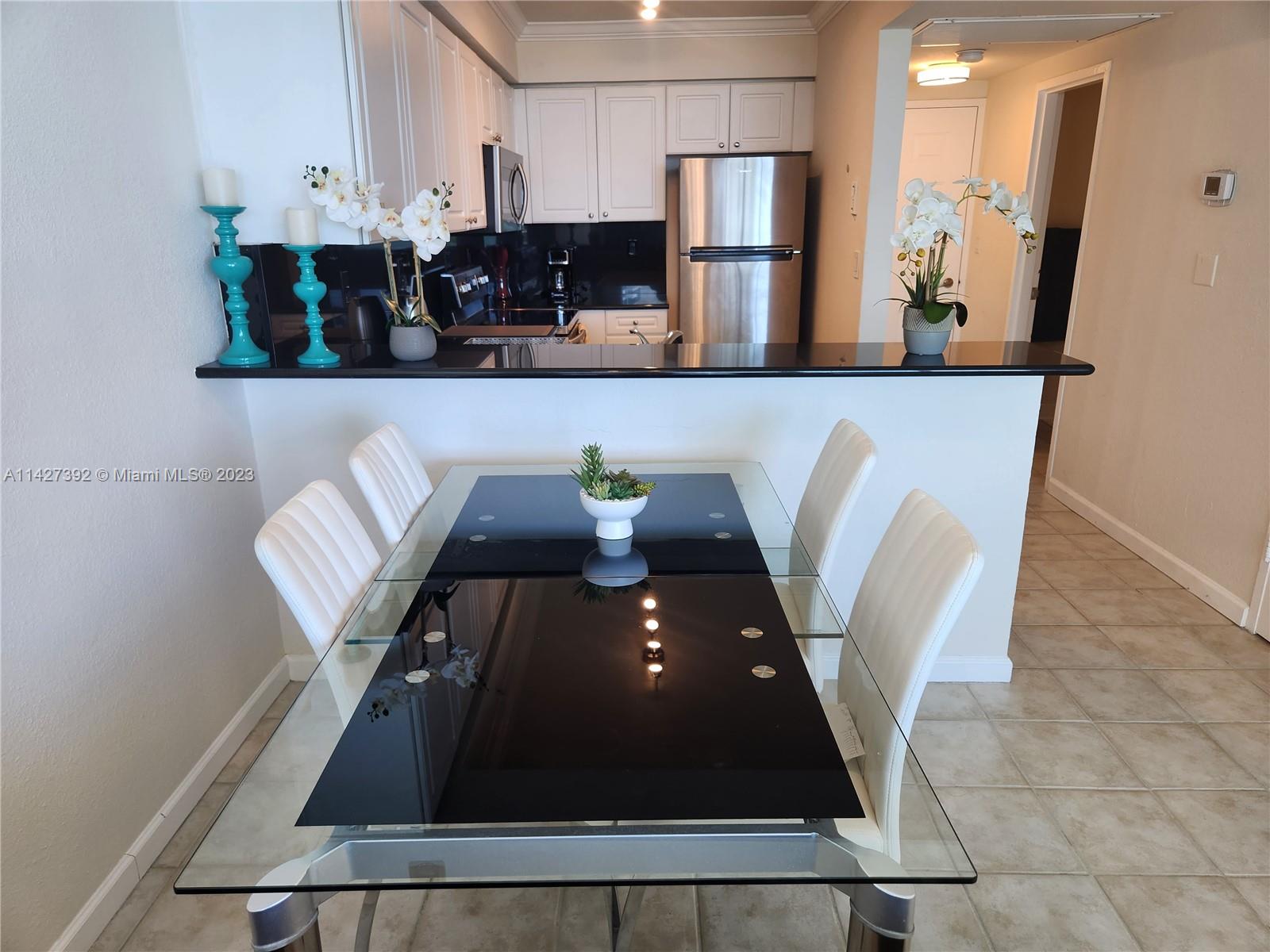 2501 S Ocean Dr 512 Property Photo 11