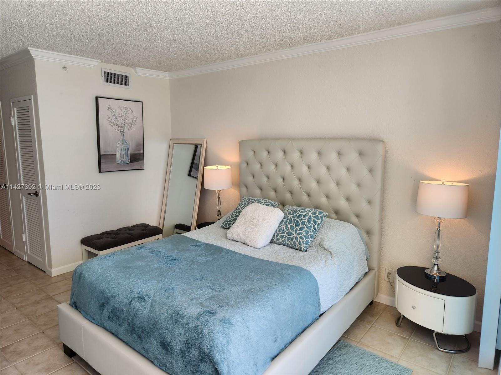 2501 S Ocean Dr 512 Property Photo 13