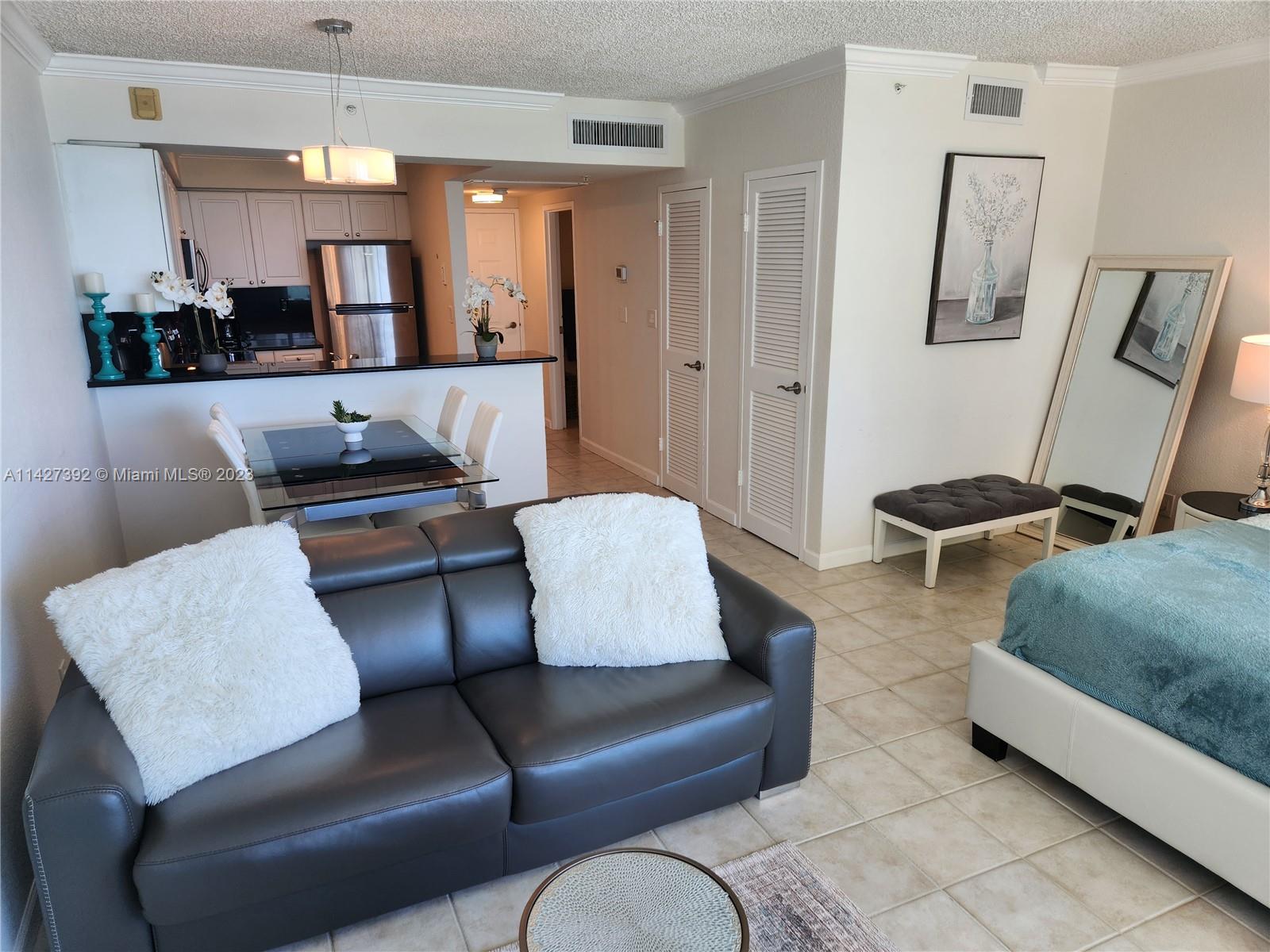 2501 S Ocean Dr 512 Property Photo 17