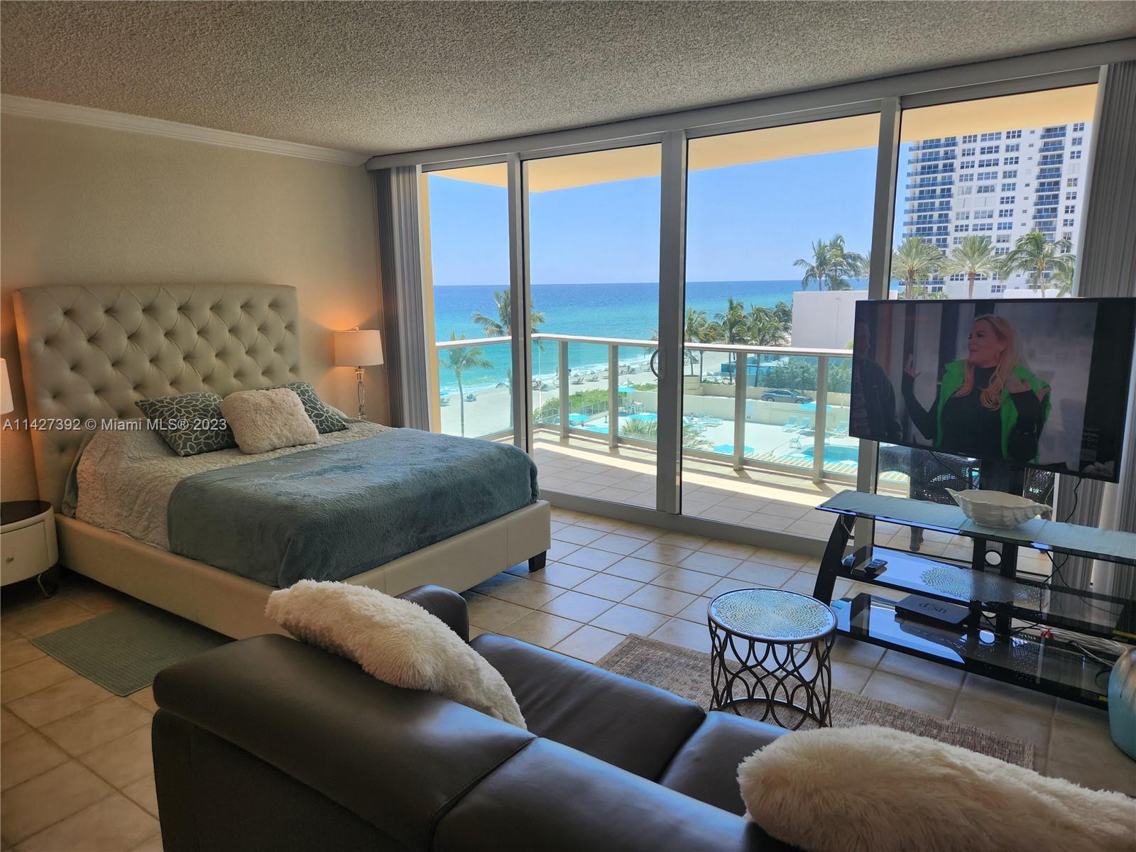 2501 S Ocean Dr 512 Property Photo 18