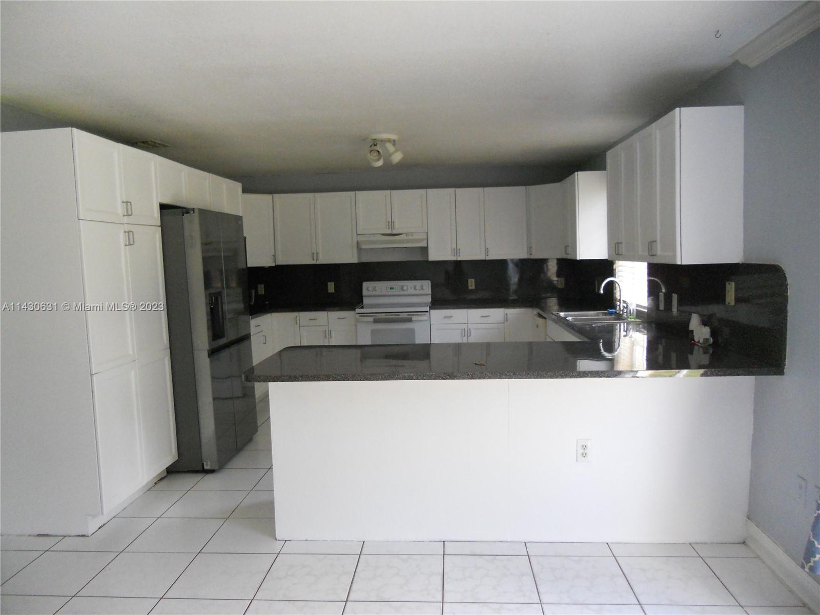 14301 Sw 289th St Property Photo 9