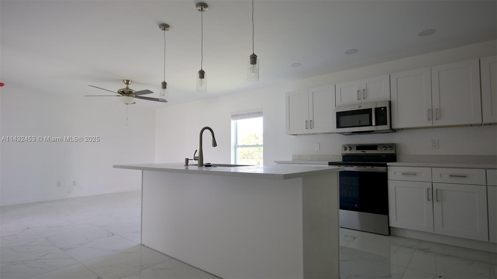 3433 Jeffcott St. Property Photo 15