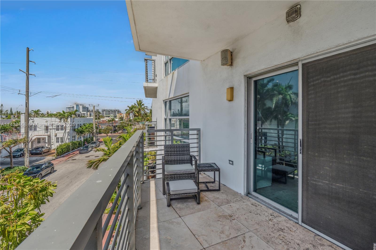 7700 Collins Ave 3 Property Photo 2