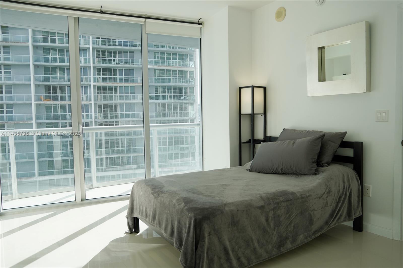 475 Brickell Ave 4409 Property Photo 15