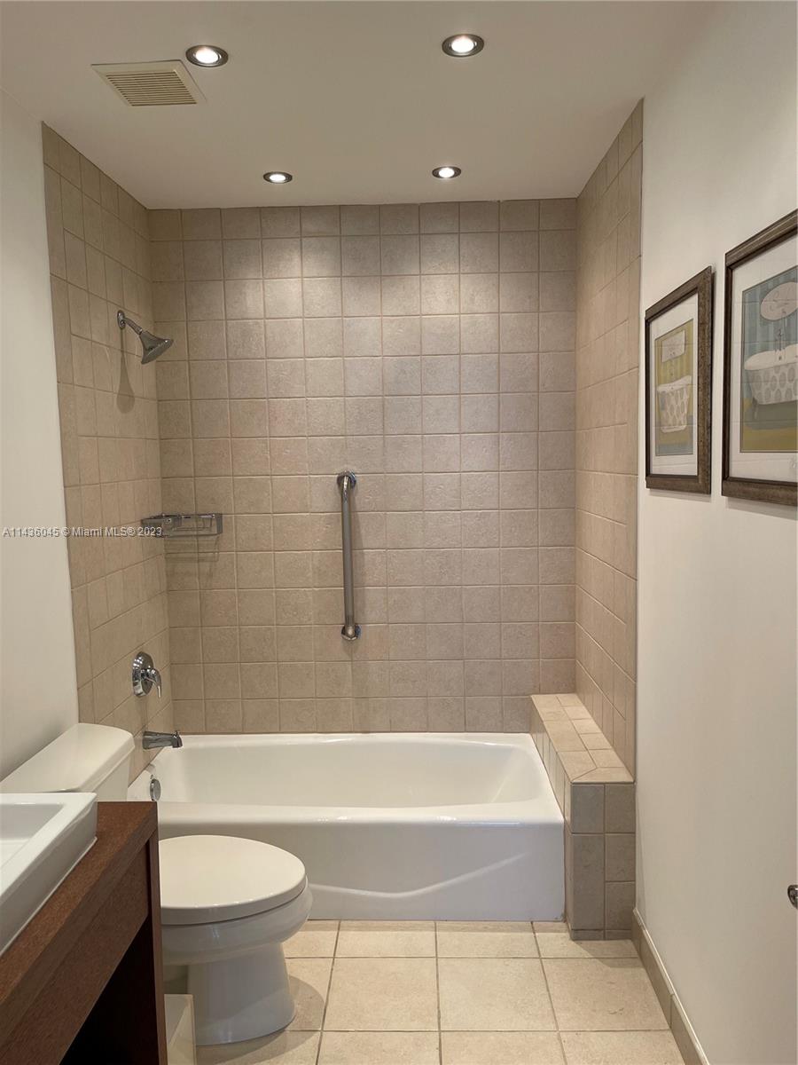 801 Brickell Key Blvd 3309 Property Photo 13