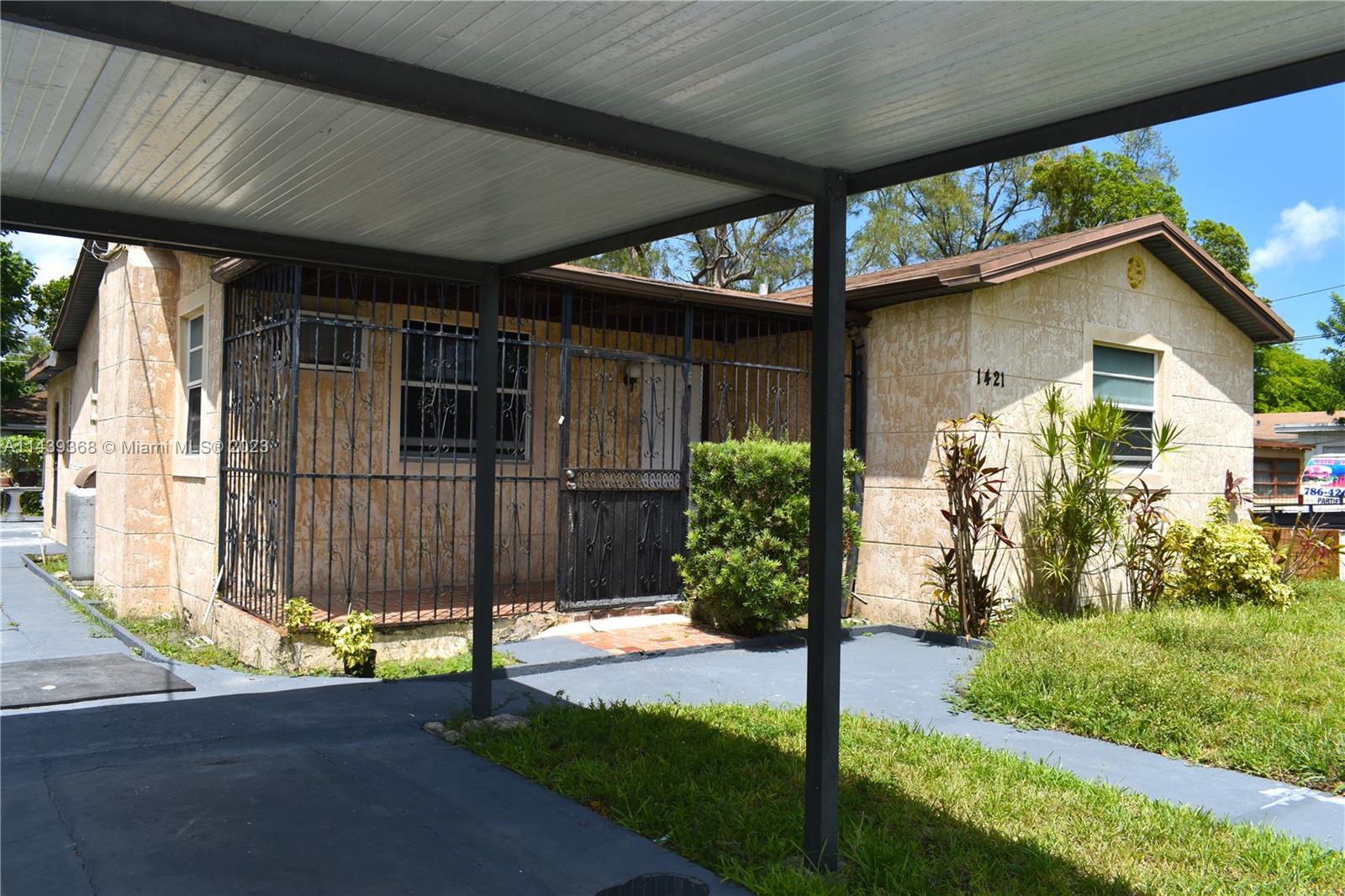 1421 NW 58th St Property Photo 1