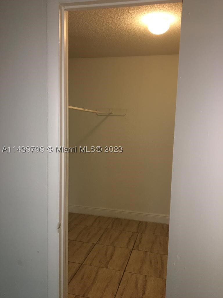 498 Nw 165th St Rd D205 Property Photo 15