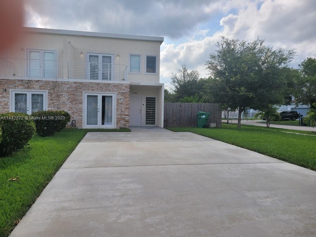 26080 Sw 134th Pl Property Photo 1