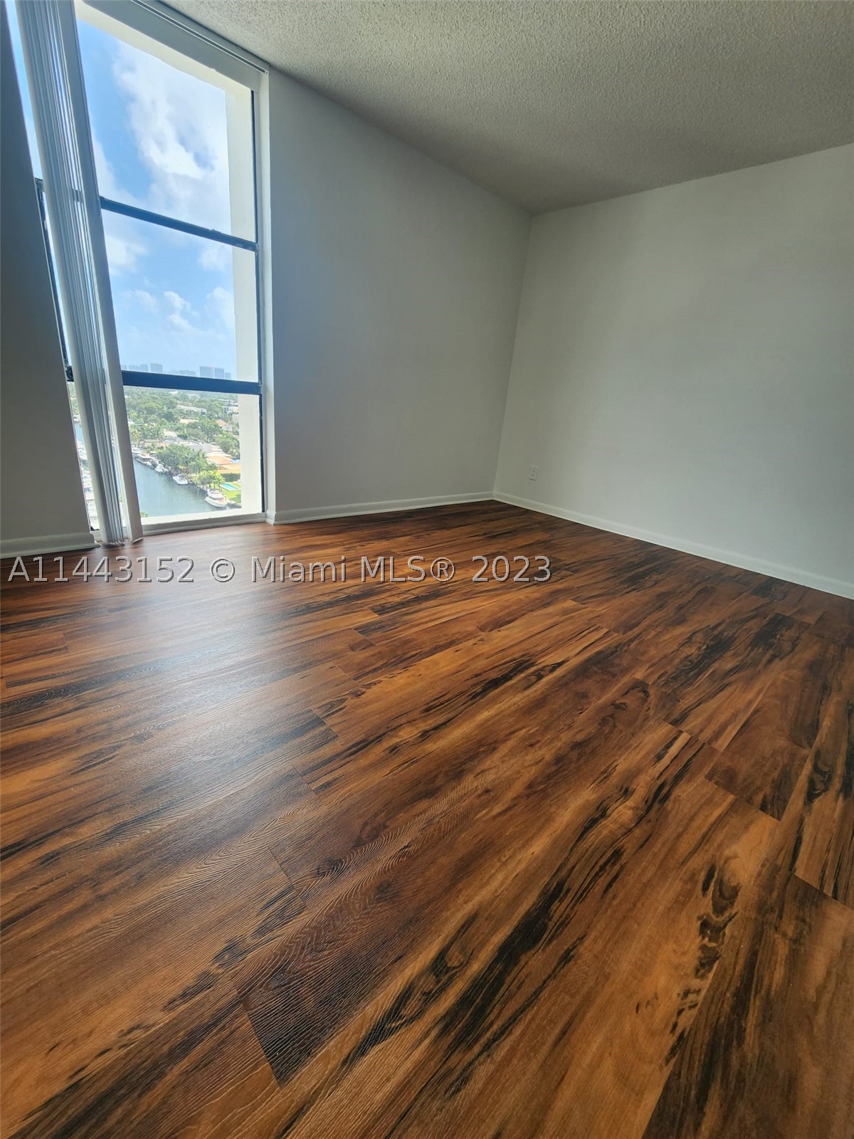 13499 Biscayne Blvd 1513 Property Photo 11