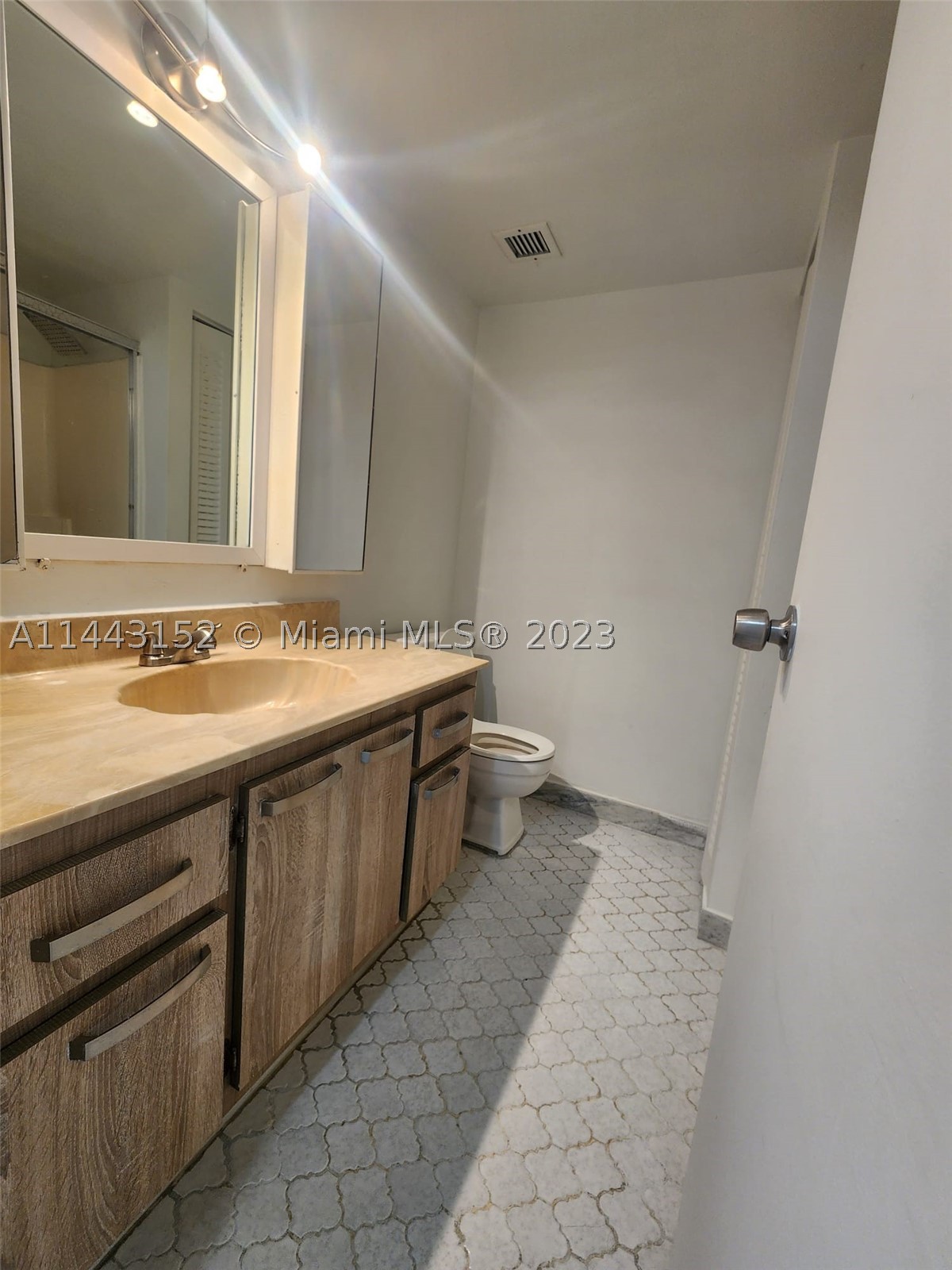 13499 Biscayne Blvd 1513 Property Photo 14