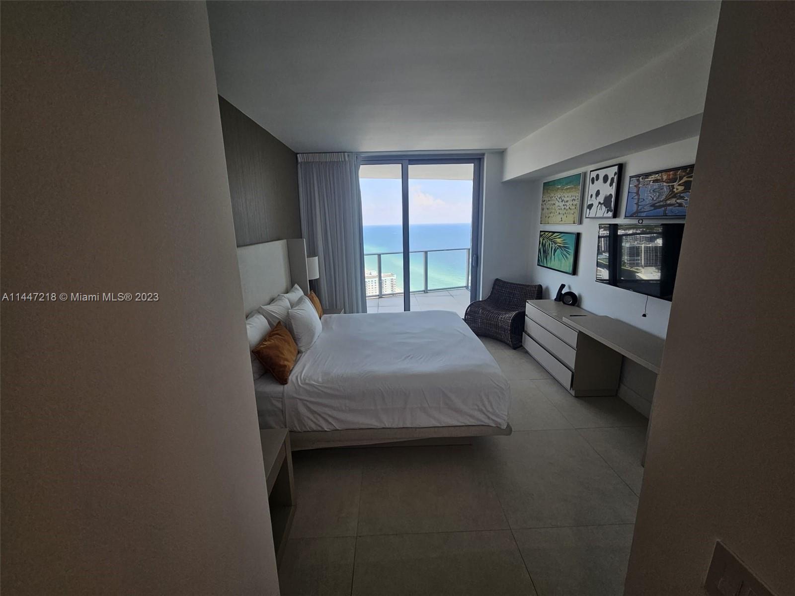 4111 S Ocean Dr 3308 Property Photo 12