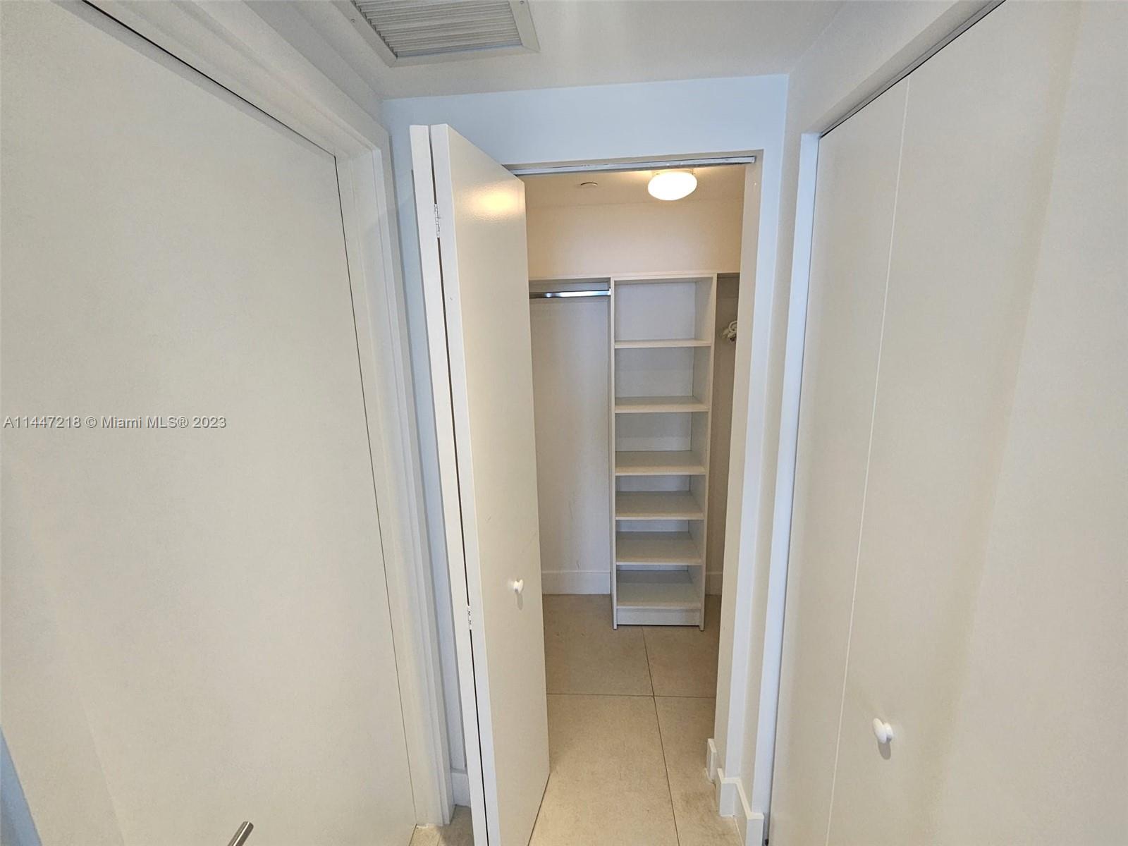 4111 S Ocean Dr 3308 Property Photo 21