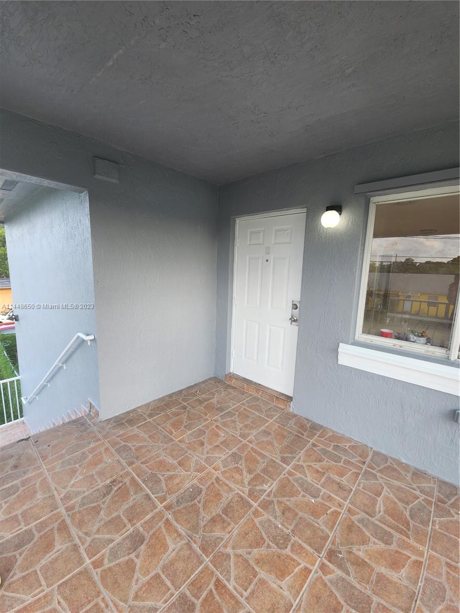 12030 Sw 214th Ter 2 Property Photo 4
