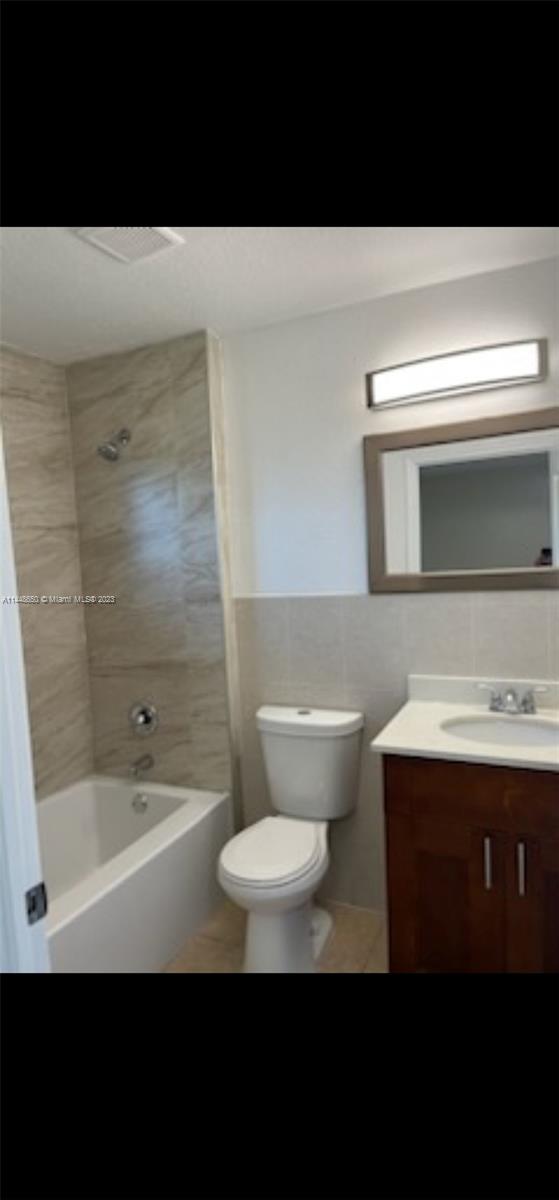 12030 Sw 214th Ter 2 Property Photo 11