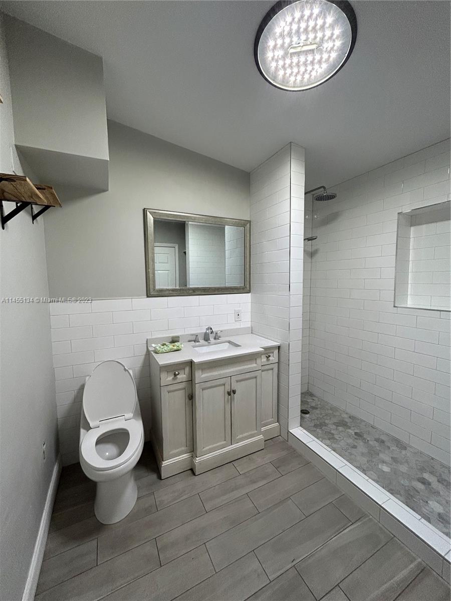 422 Nw 11th St Property Photo 7