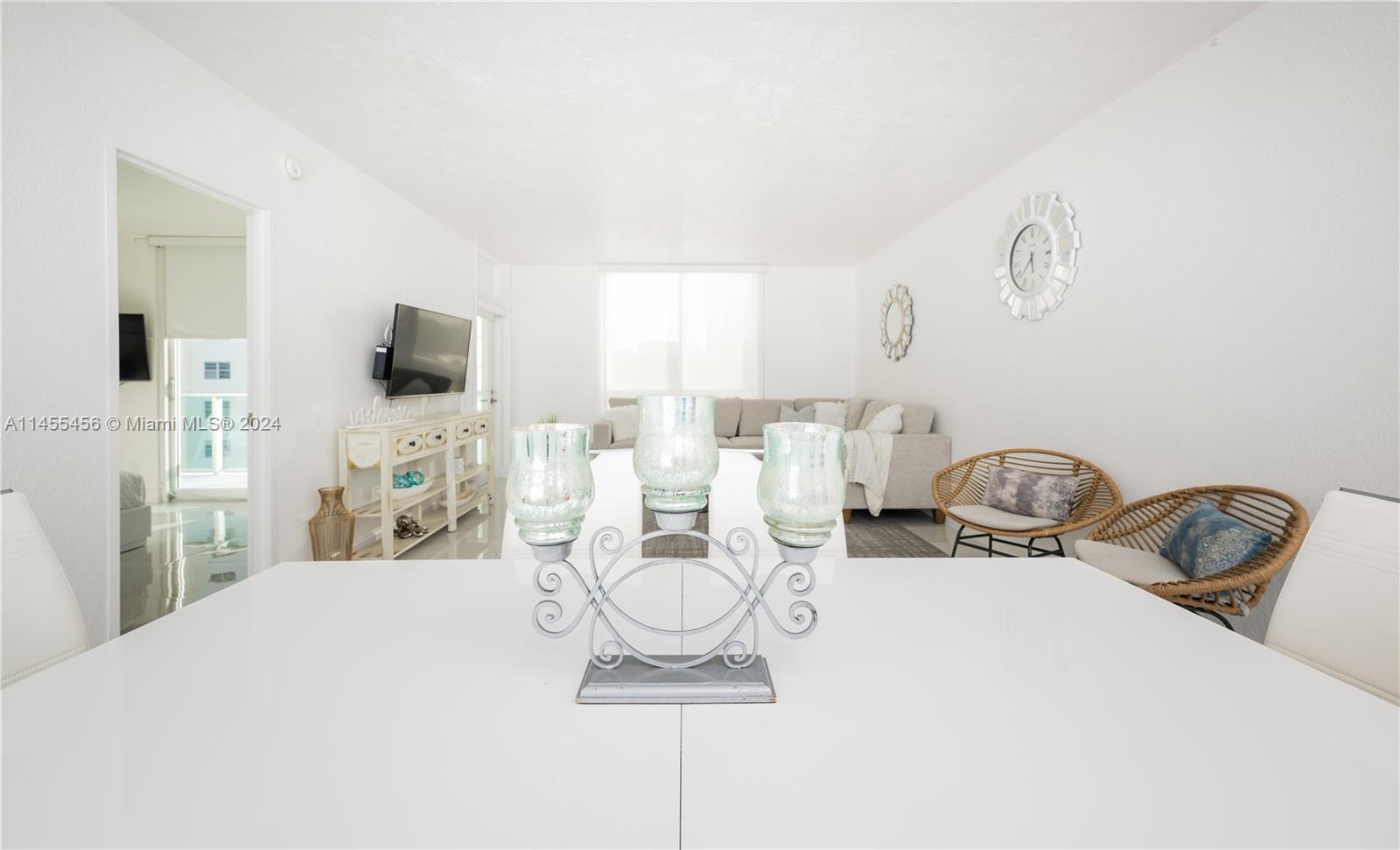 3801 S Ocean Dr 7o Property Photo 10