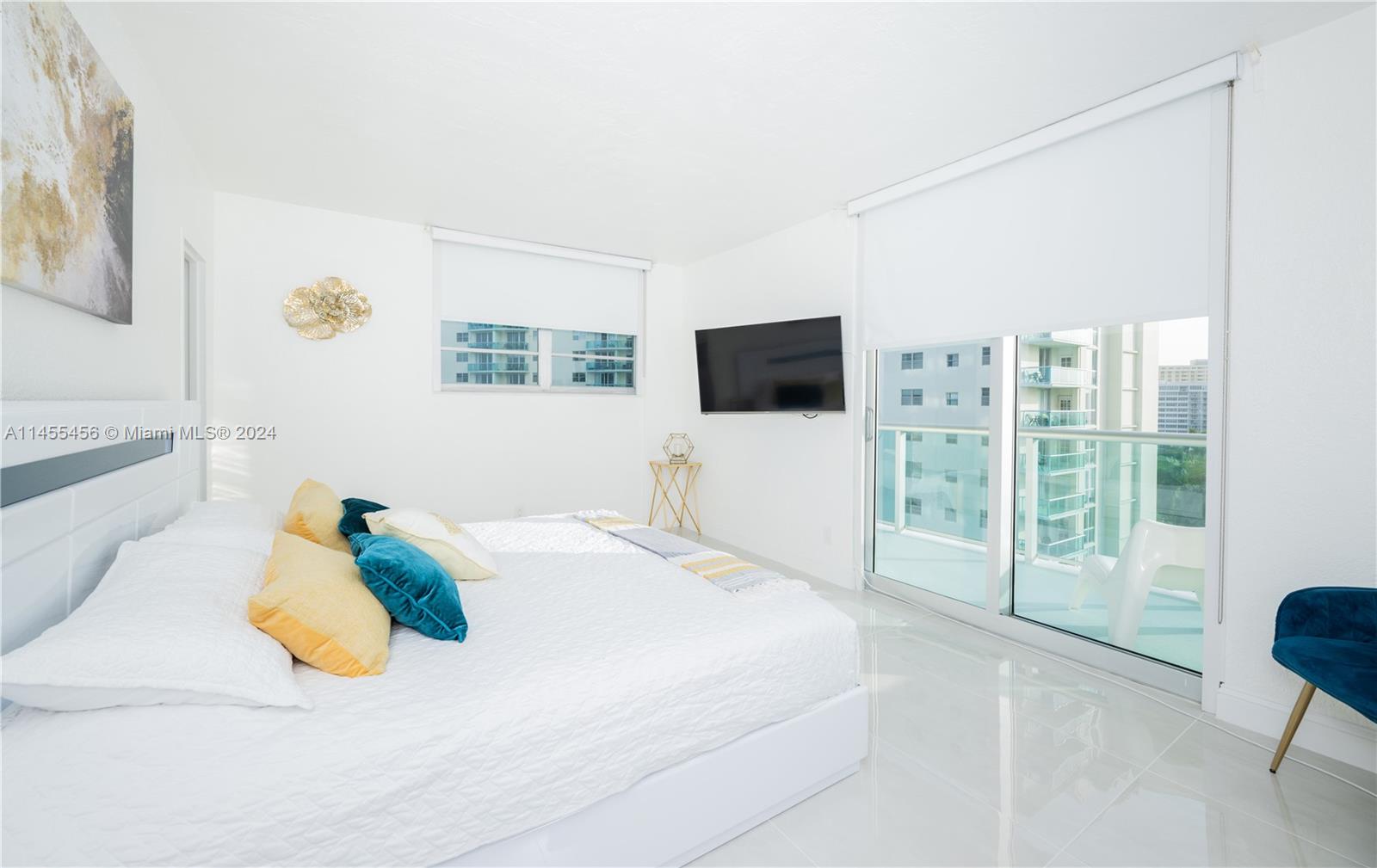 3801 S Ocean Dr 7o Property Photo 27