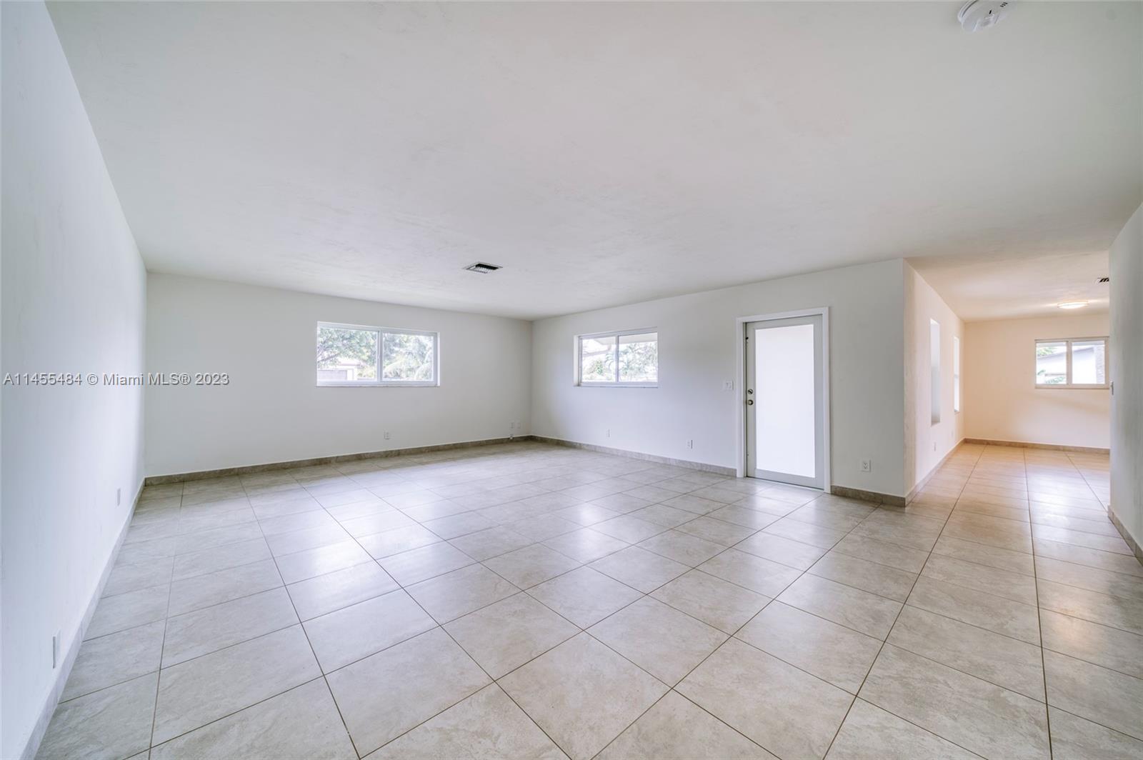 9557 Sw 40th Ter 9557 Property Photo 8