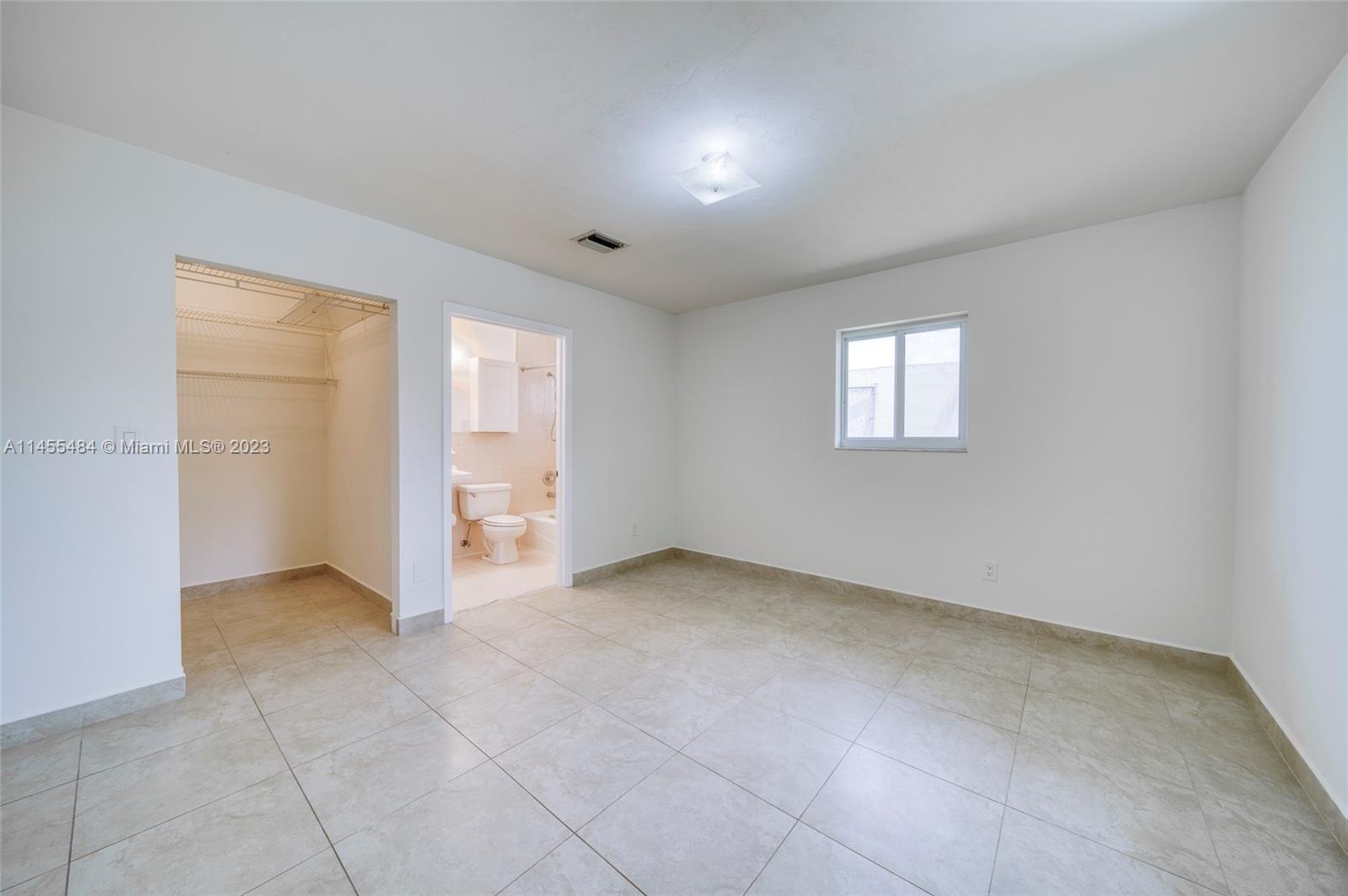 9557 Sw 40th Ter 9557 Property Photo 16