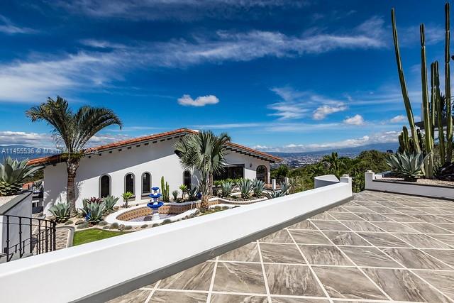 800 S Del Cementerio Property Photo 47