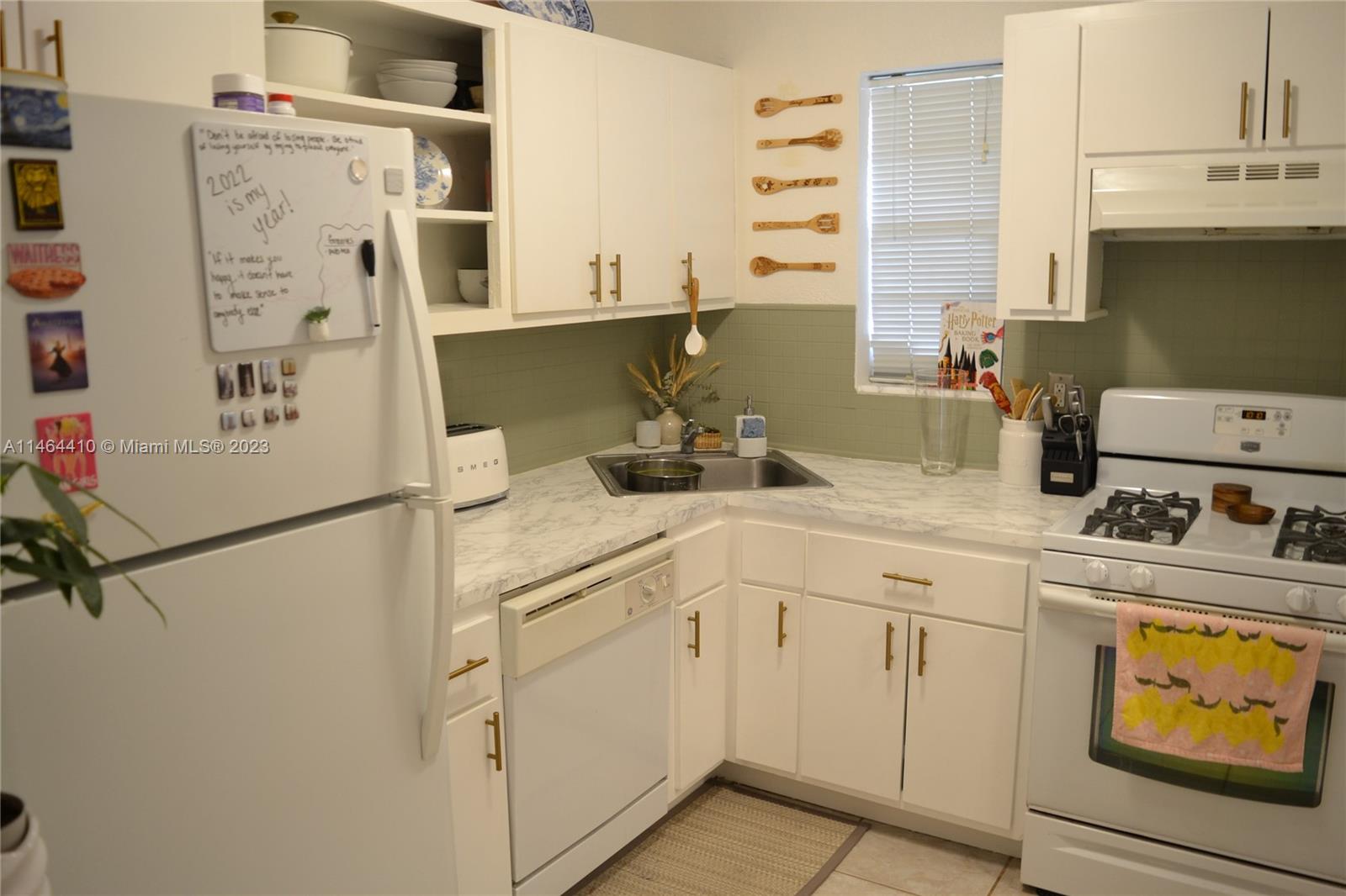 6709 N Kendall Dr 207 Property Photo 8