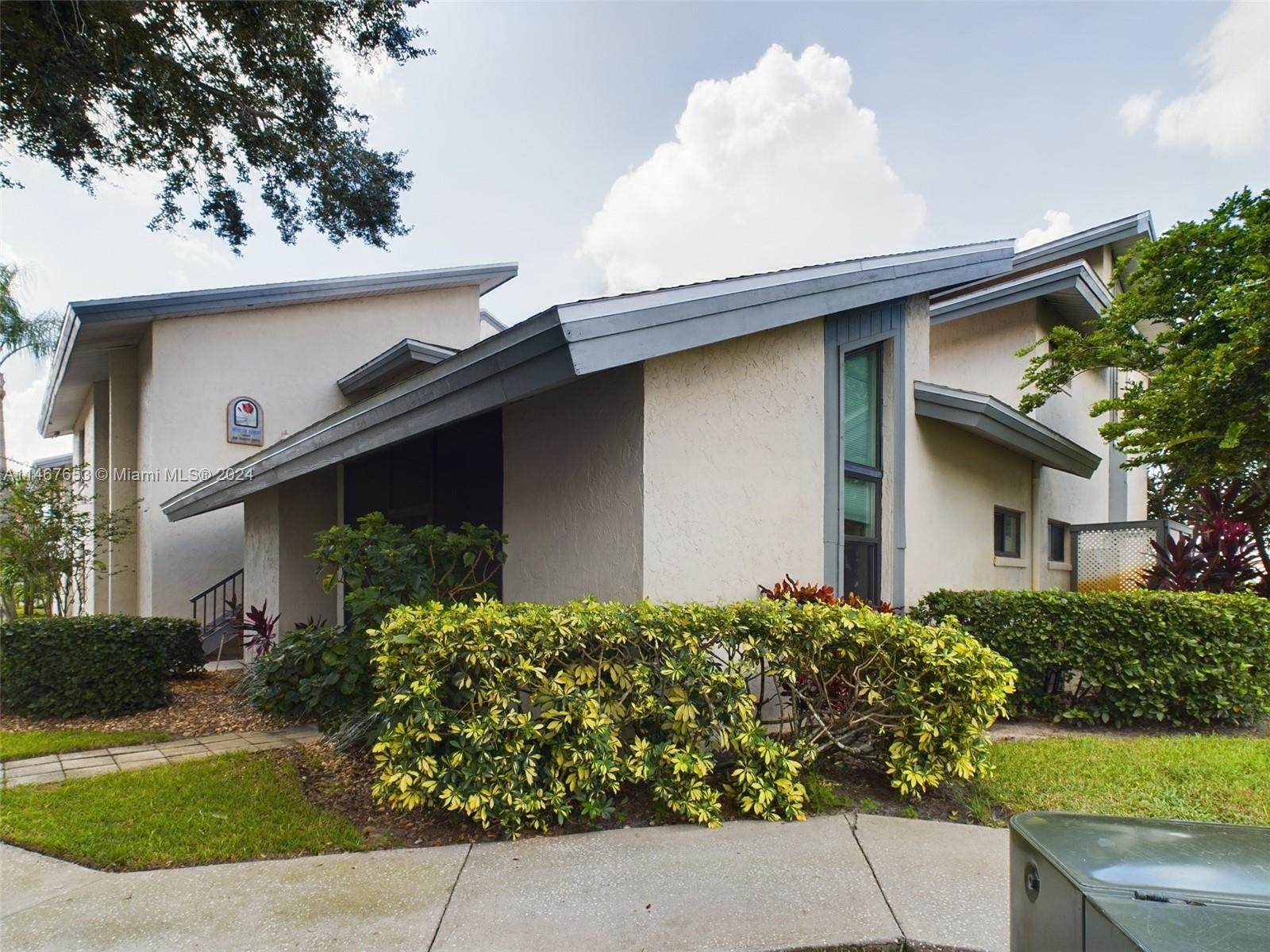 2049 San Marcos Drive 127 Property Photo 49