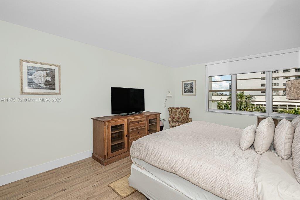 100 Lincoln Rd 410 Property Photo 19