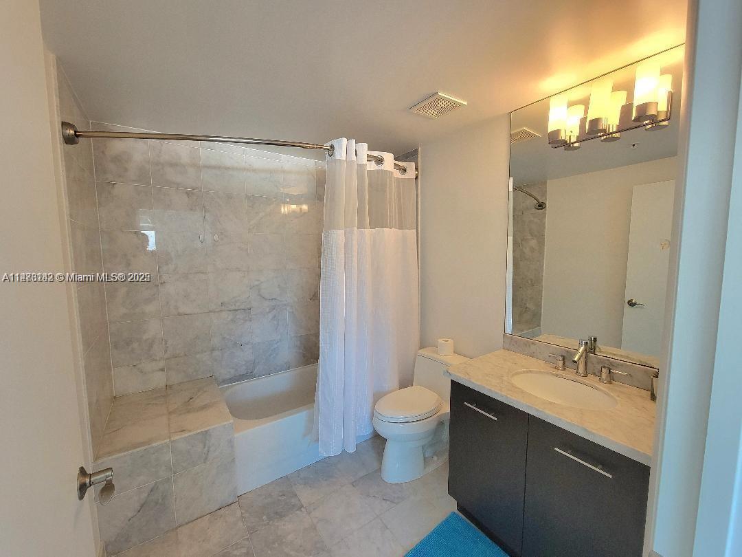 945 Jefferson Ave 103 Property Photo 16