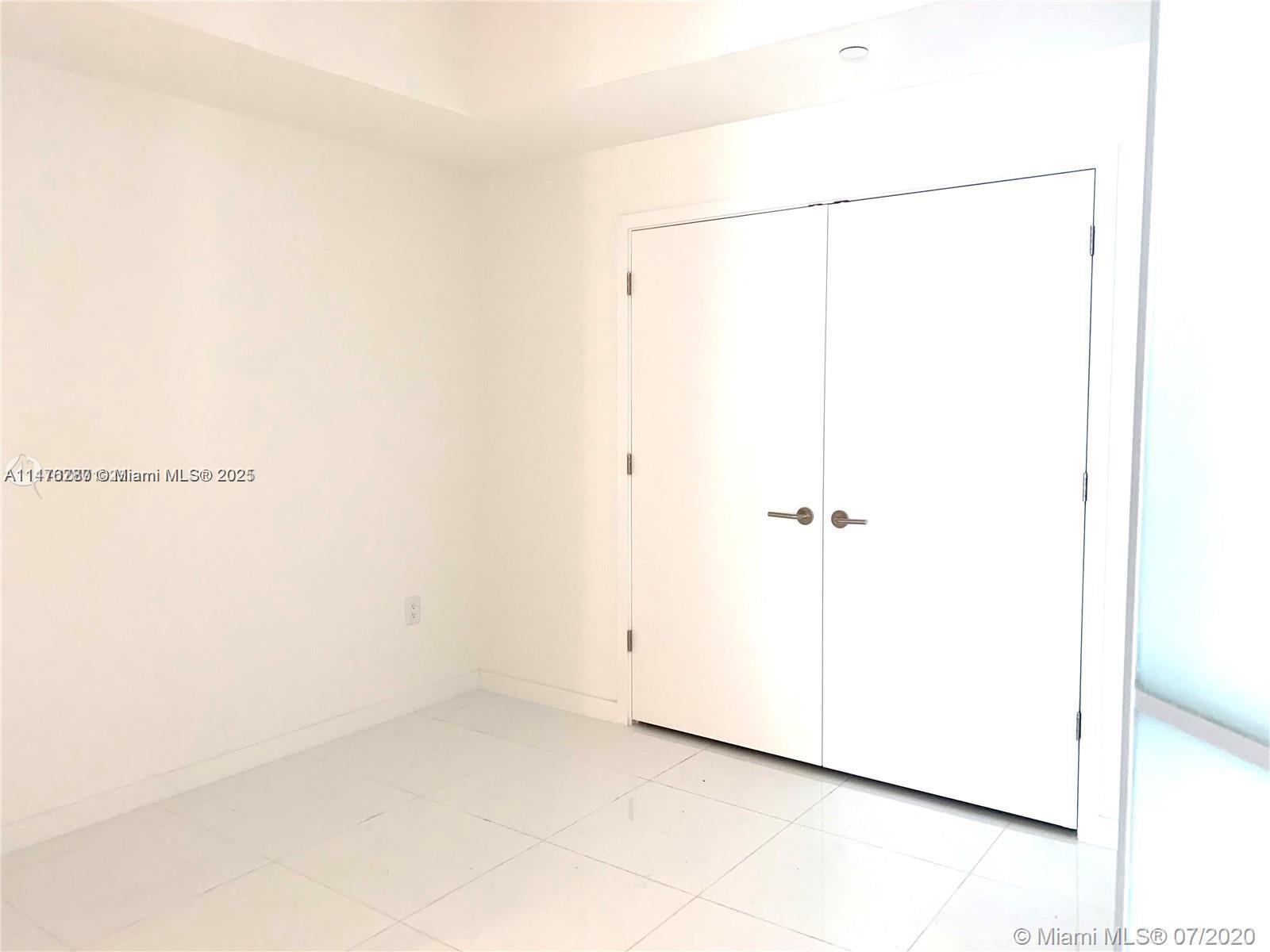 851 Ne 1st Ave 3105 Property Photo 10
