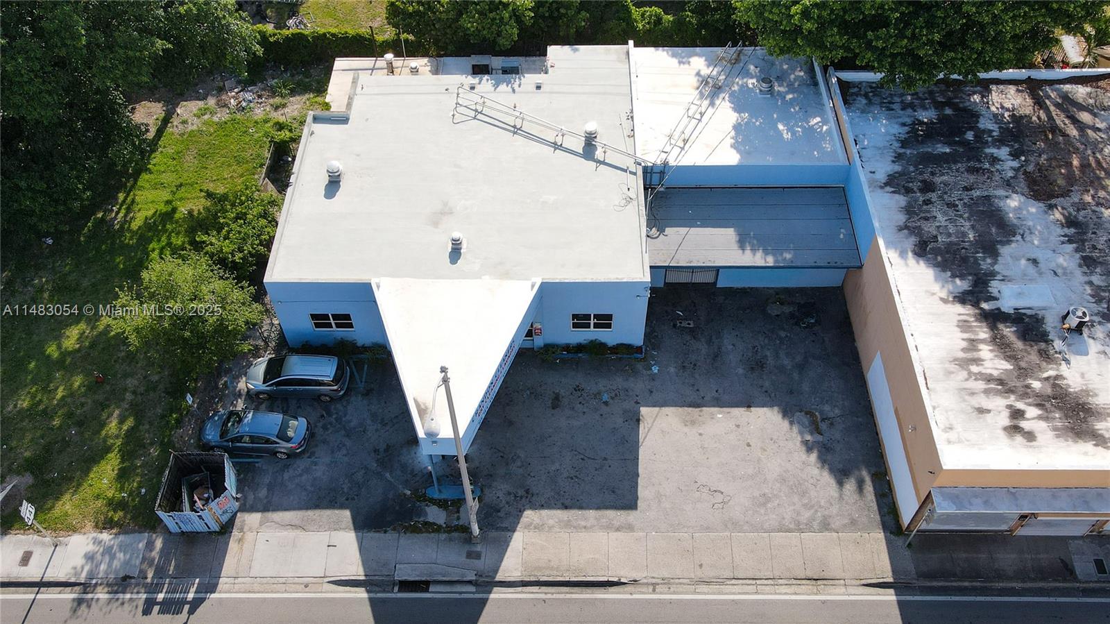 5222 Nw 7th Ave Property Photo 9