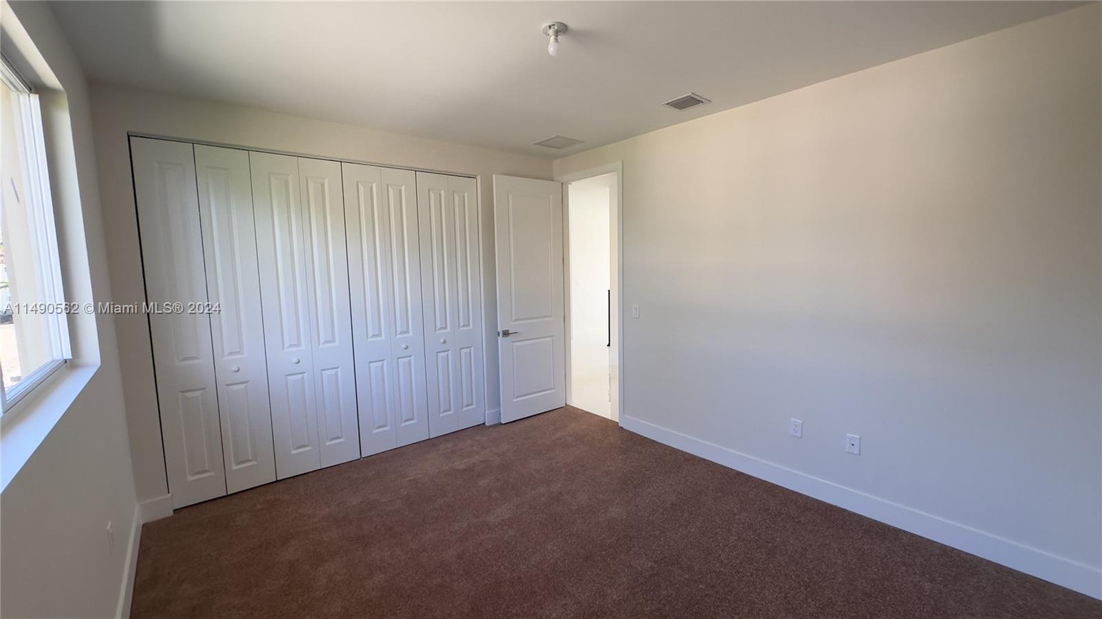 3562 Forest View Cir Property Photo 36