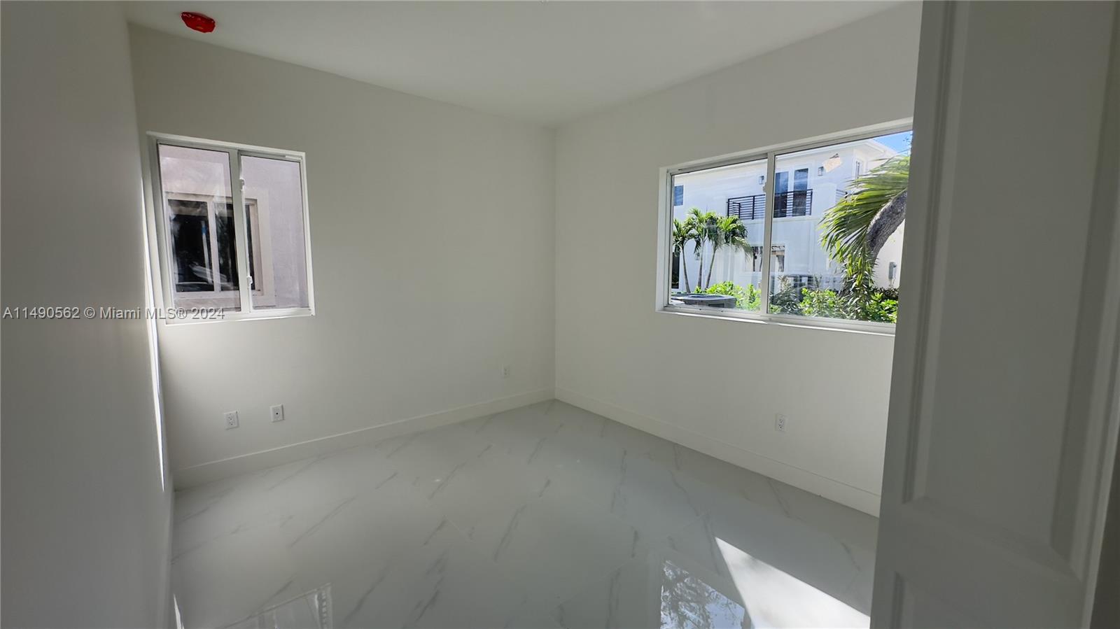 3562 Forest View Cir Property Photo 63
