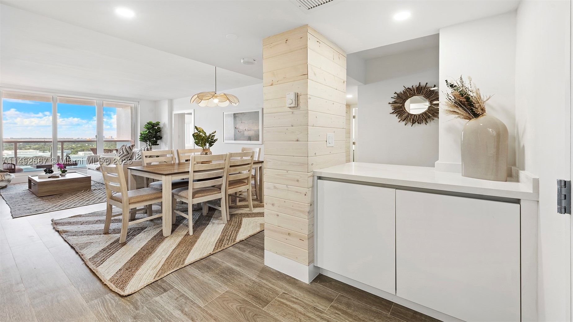 A11492687 Property Photo 9