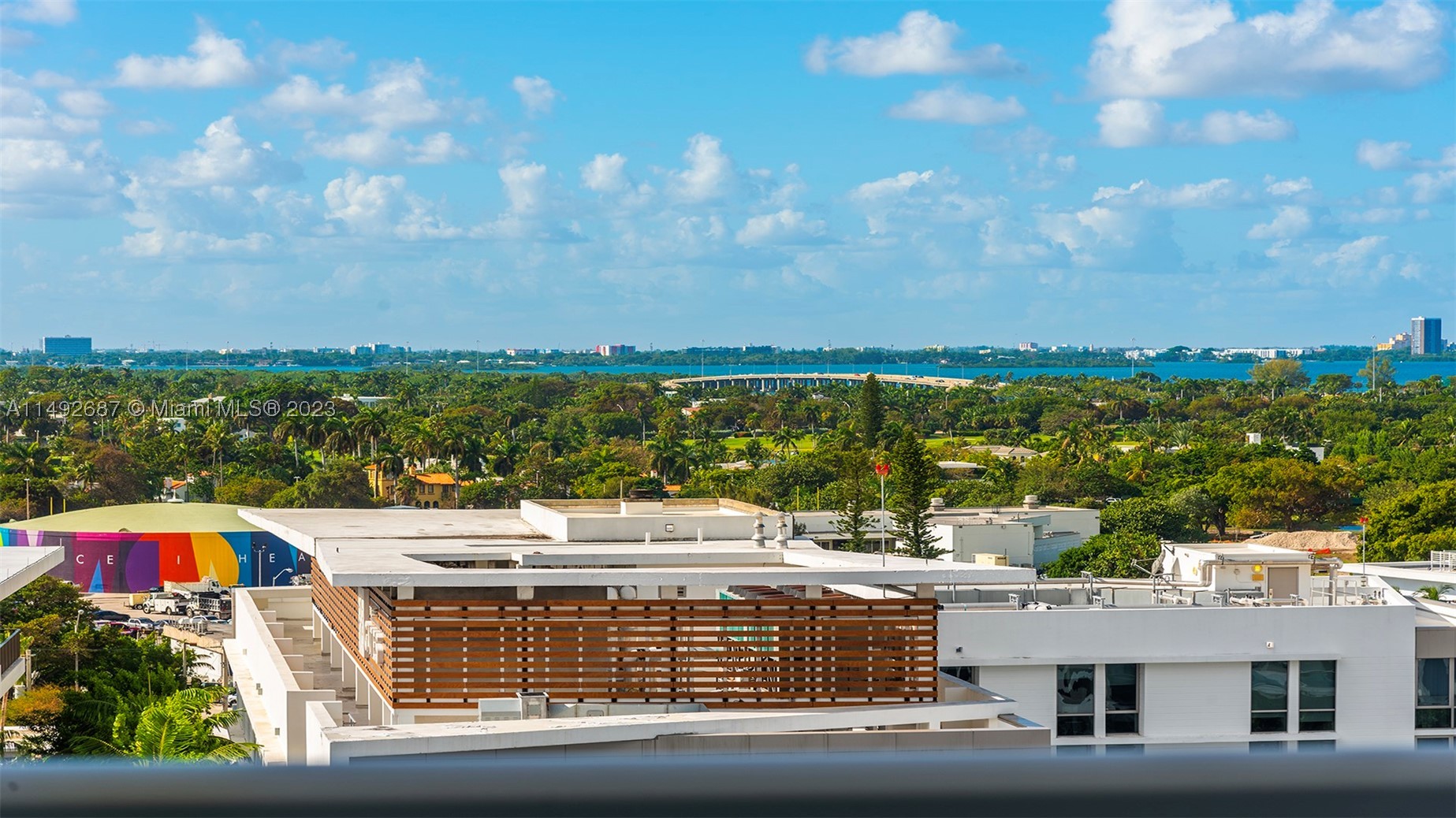 A11492687 Property Photo 35