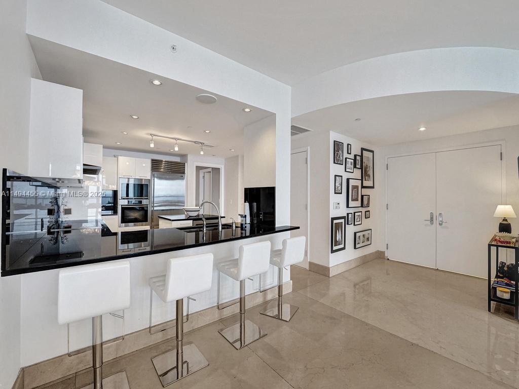 17121 Collins Ave 3904-5 Property Photo 13