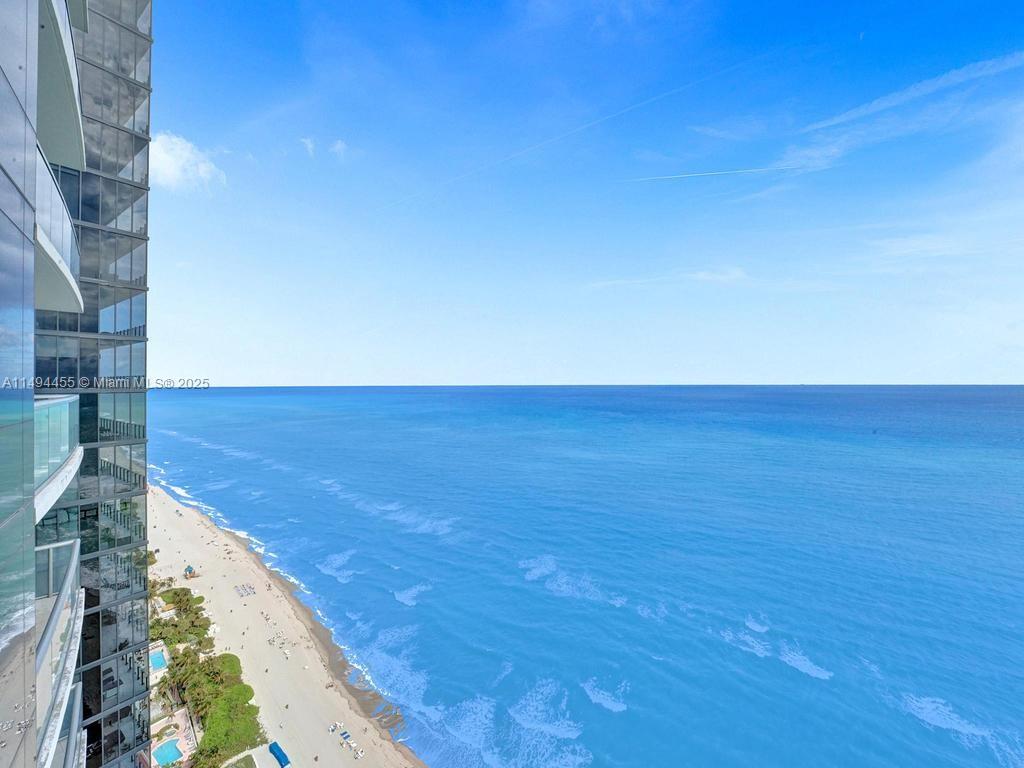 17121 Collins Ave 3904-5 Property Photo 28