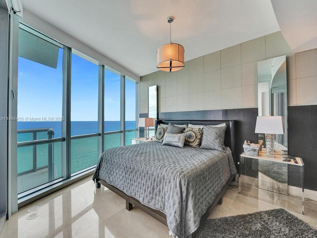 17121 Collins Ave 3904-5 Property Photo 33