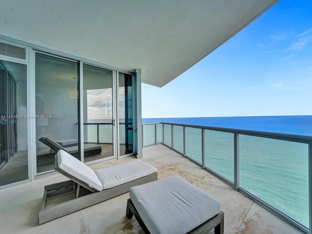17121 Collins Ave 3904-5 Property Photo 55
