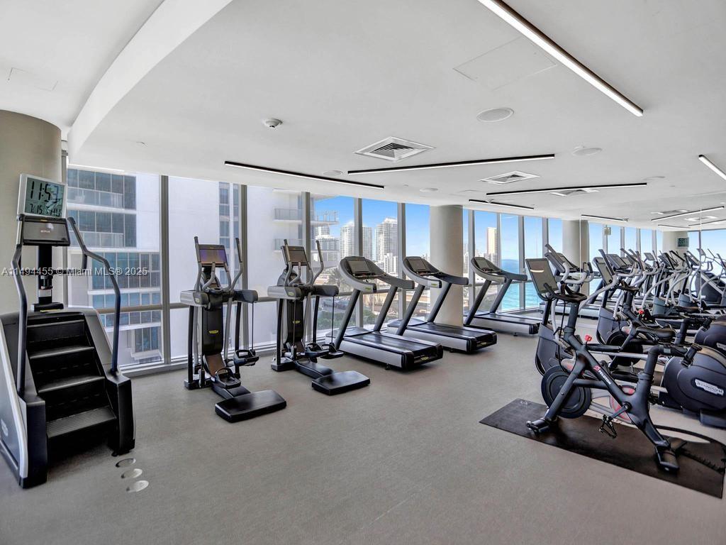 17121 Collins Ave 3904-5 Property Photo 81