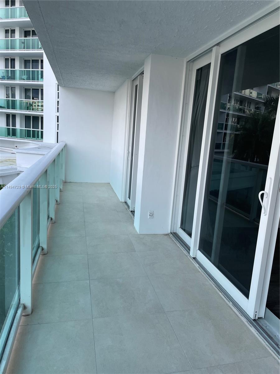 100 Bayview Dr 229 Property Photo 3