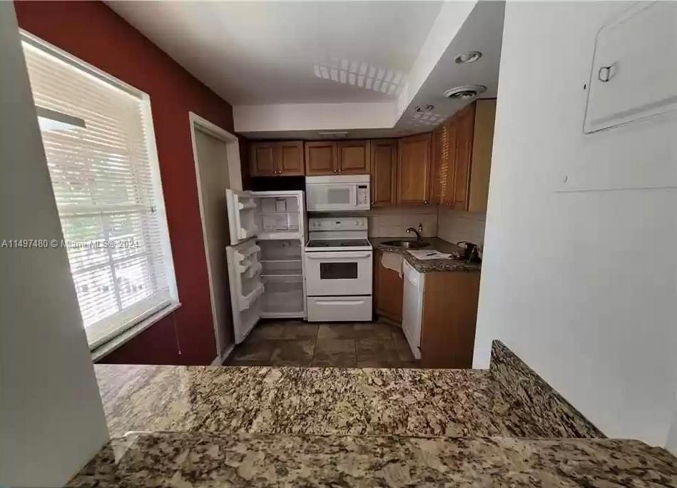 2651 S Course Dr 208 Property Photo 8