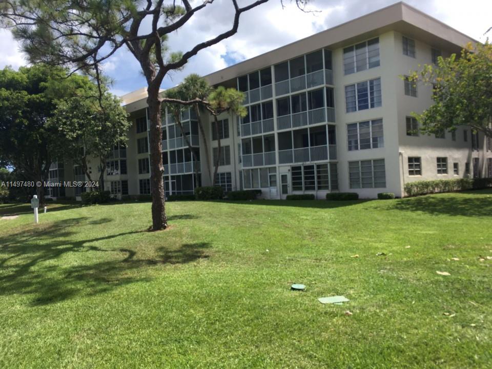 2651 S Course Dr 208 Property Photo 10